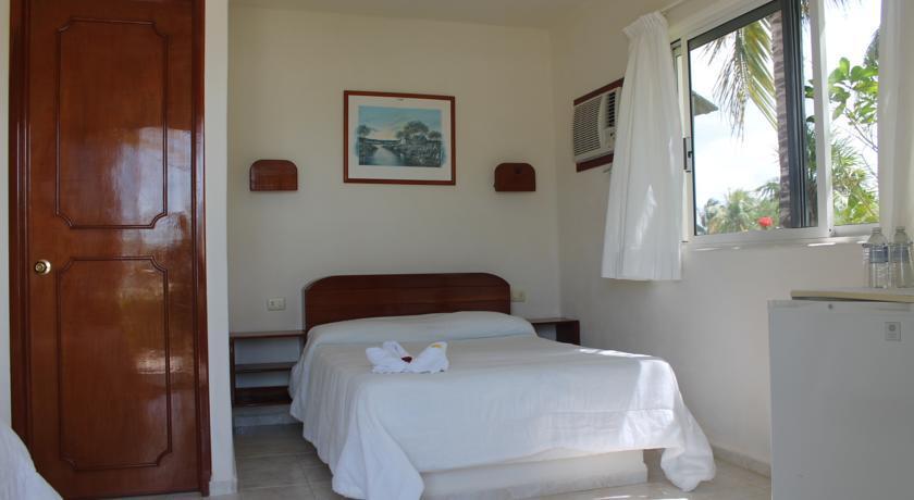 Hotel Puerto Holbox Beach Front Exterior photo