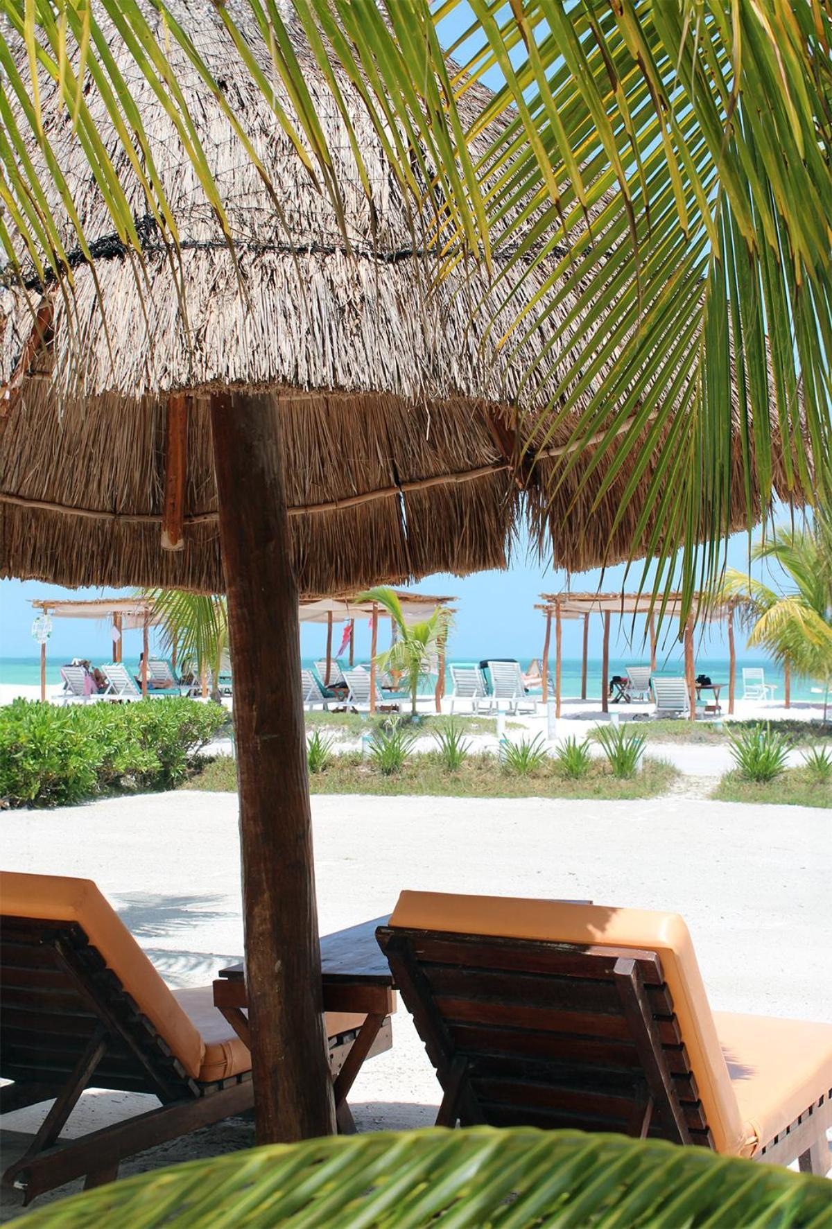 Hotel Puerto Holbox Beach Front Exterior photo