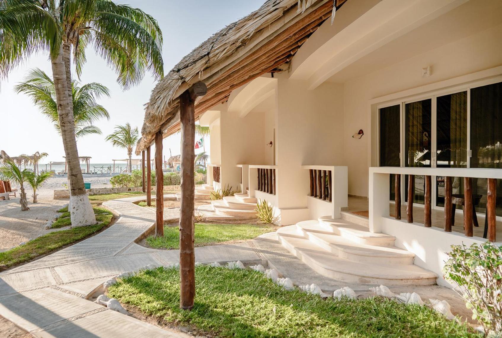 Hotel Puerto Holbox Beach Front Exterior photo